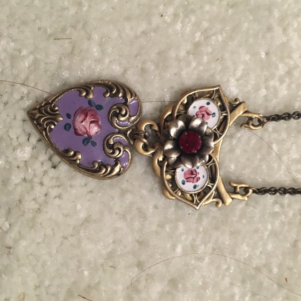Necklace - Picture 2 of 5